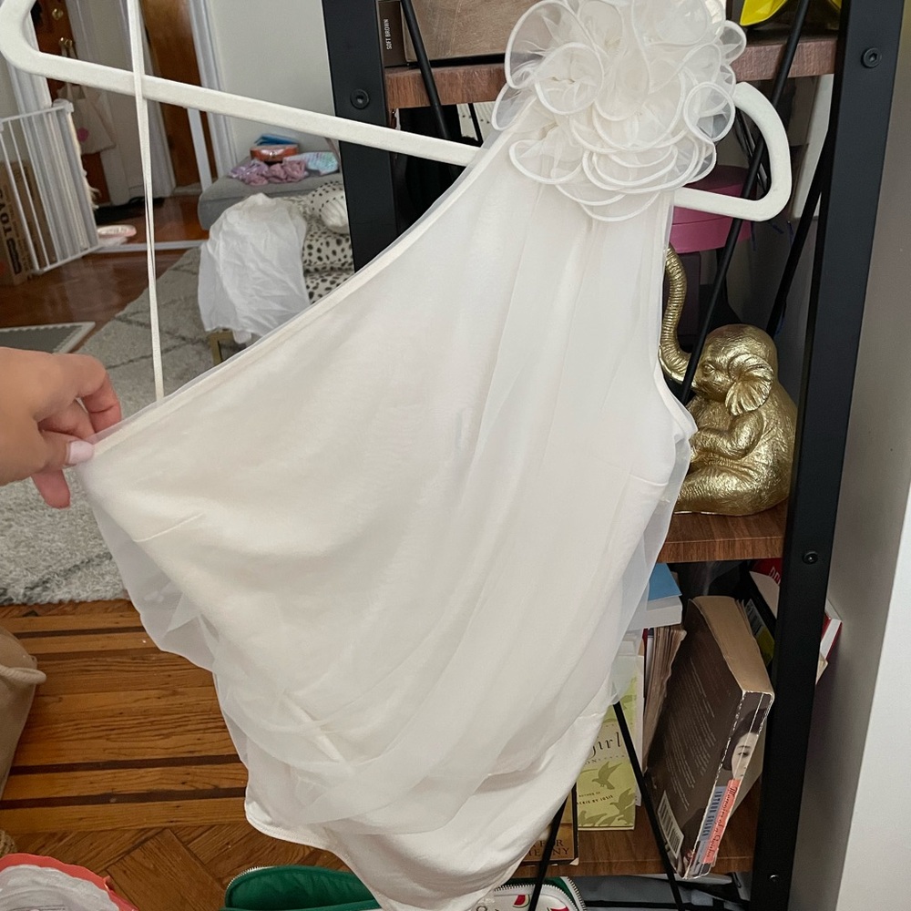 Elegant Cream One-Shoulder Express Bodysuit